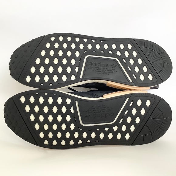 Womens 8/Mens 7 *TEAR* (pic) USED Adidas NMD R1 Core Black Carbon White GZ7997 - Picture 7 of 11